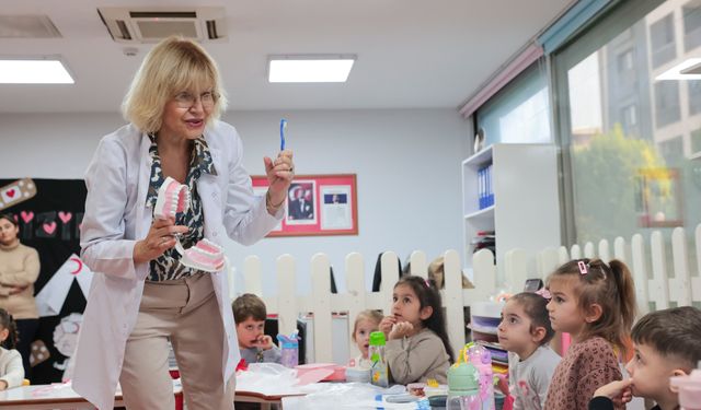 Buca'dan miniklere diş sağlığı eğitimi