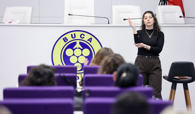 Buca'da belediye personeline işaret dili eğitimi