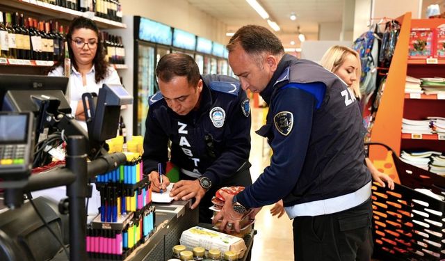 Çeşme'de market ve okul kantinlerine sıkı denetim