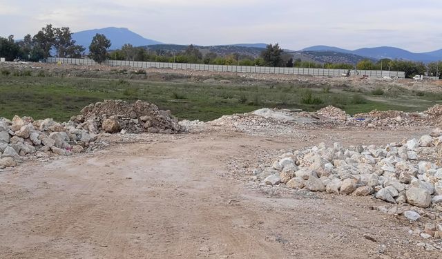 Efes Antik Kenti için dikkat çeken iddia… Tarihin kalbine kepçe!