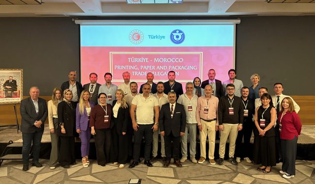 İzmirli iş insanlarından Kazablanka çıkarması