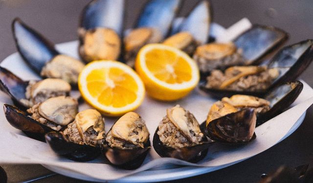 Gıda zehirlenmesinde '24 saat' uyarısı: Hangi belirtiler görülüyor?