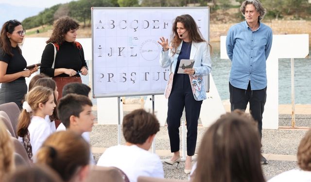 “Harflerin Çeşmesi” vatandaşlara tanıtıldı!