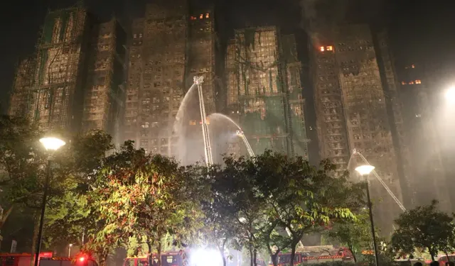 Hong Kong yangınında bilanço ağırlaşıyor: 94 ölü