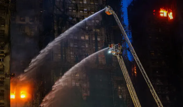 Hong Kong'ta yangın felaketi: Çok sayıda kişi hayatını kaybetti