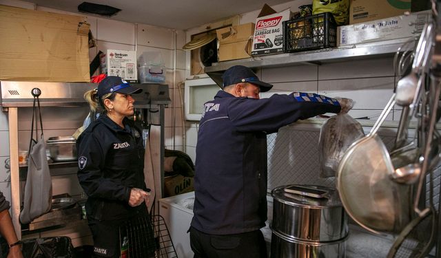 Güzelbahçe'de restoranlara sıkı denetim!