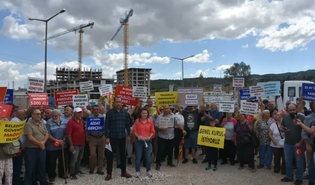 Uzundere dönüşüm mağdurlarından CHP'ye sitem: Kapılar kapatıldı!