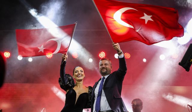 Aralarında aşk iddiası çıkmıştı: Sevcan Orhan, Bucalı oldu!