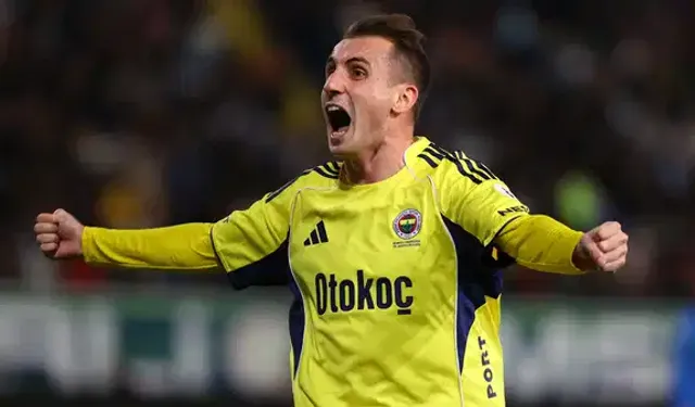 Galatasaraylılardan Kerem Aktürkoğlu protestosu!