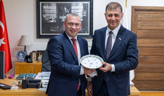 İzmir-Macaristan hattında “kardeş kent” temelleri!