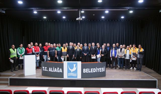 Aliağa’da orman yangınlarıyla mücadele eden personele teşekkür belgesi