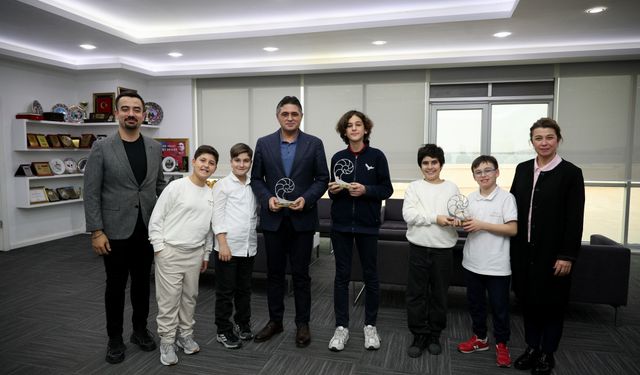 Fibonacci Robot Olimpiyatlarında Aliağa’dan 3 dünya birincisi