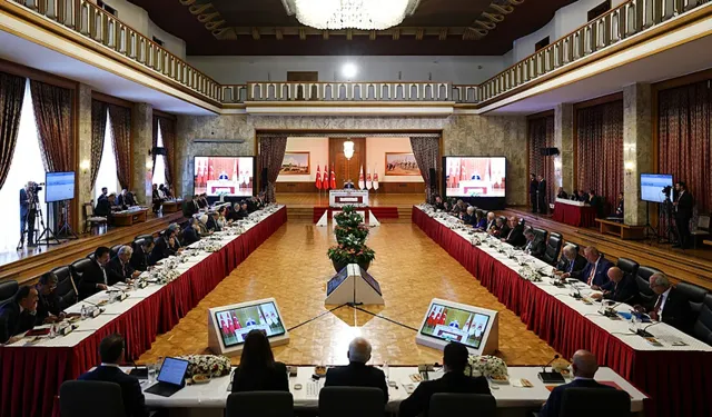 DEM Parti'den AK Parti ve MHP'ye rapor eleştirisi