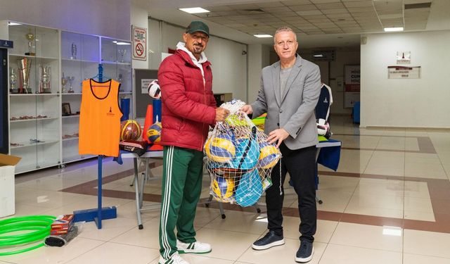 Büyükşehir'den okullara 31 milyonluk spor desteği!