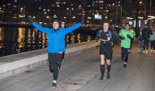 İzmir'de en uzun gece koşusu!