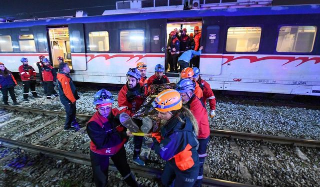 İZBAN'da gerçeği aratmayan tatbikat!