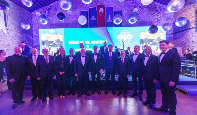 Başkan Tugay'dan genç iş insanlarına İzmir için kenetlenme çağrısı