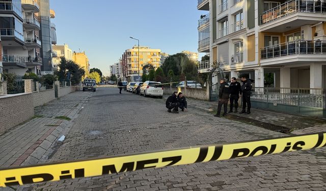 Sokak ortasında silahlı kavga: 1 yaralı!