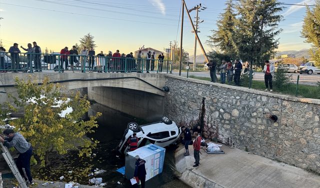 İki otomobilin çarpıştığı kazada 5 yaralı!