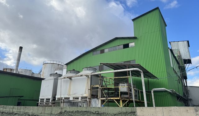 Yağ fabrikasında yangın: Müdahale sürüyor!