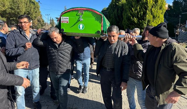 Feci kazada can vermişti... Son yolculuğuna uğurlandı!