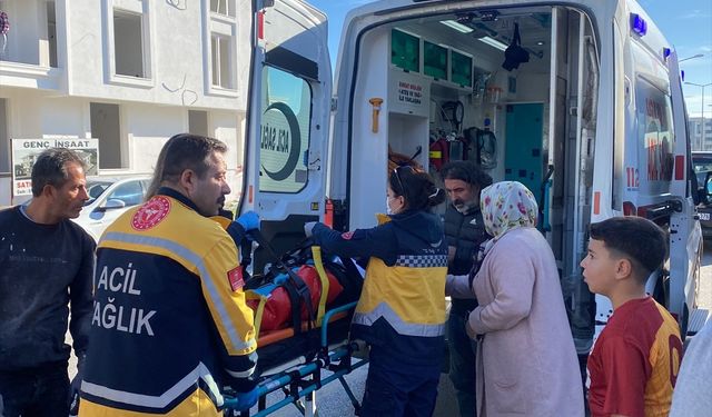 Minibüs ile motosiklet çarpıştı: 1 yaralı!