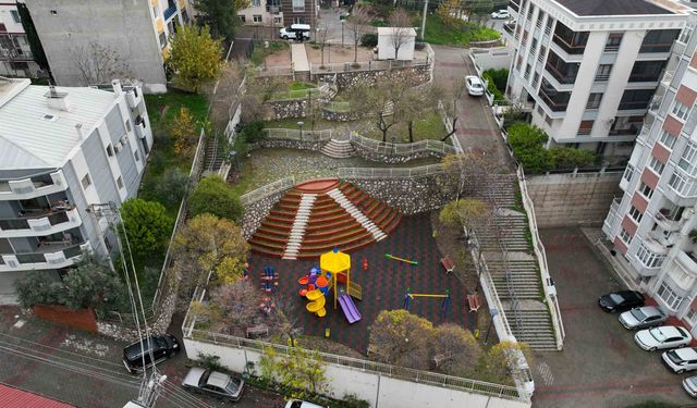 Buca’nın Merdivenli Park’ı yenilendi