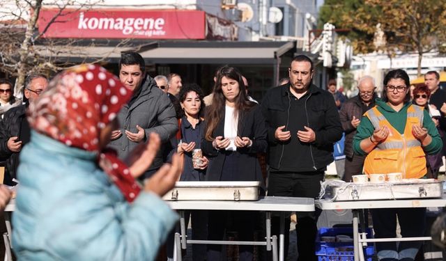 Çeşme’de Gülşah Durbay için hayır yemeği dağıtıldı