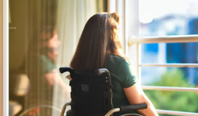 İnme geçirme yaşı düşüyor