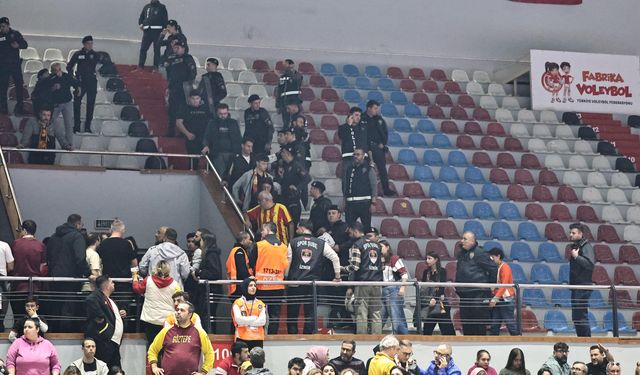 Göztepe'den voleybolda bilet jesti