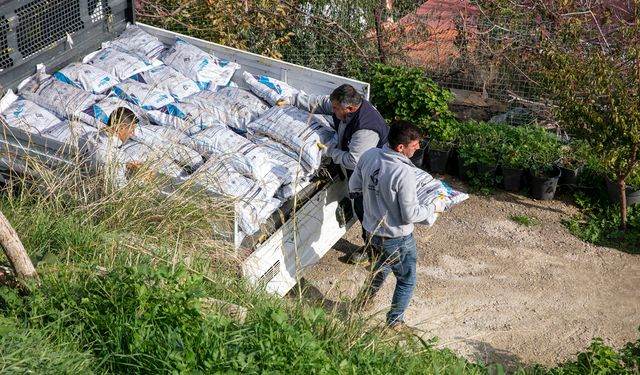 Güzelbahçe Belediyesi’nden kış desteği başladı