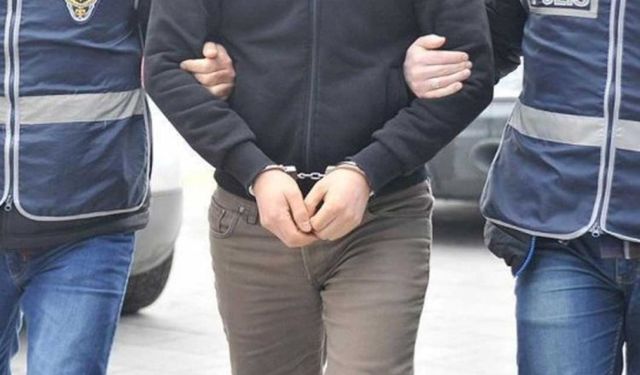 İzmir'de iki firari yakalandı!