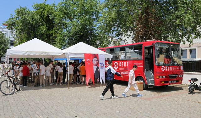 Selçuk'ta Kent Lokantası Öğrenci Otobüsü 1 yaşında