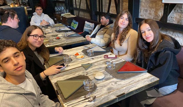 Liseliler, gıda krizine karşı yenilebilir otları tanıyor