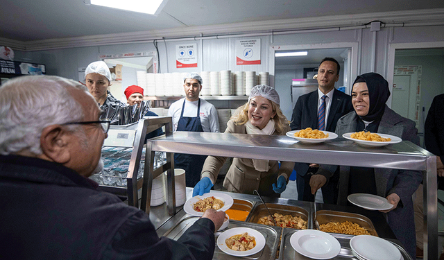 CHP'li Kaya’dan Eşki’ye sosyal belediyecilik övgüsü