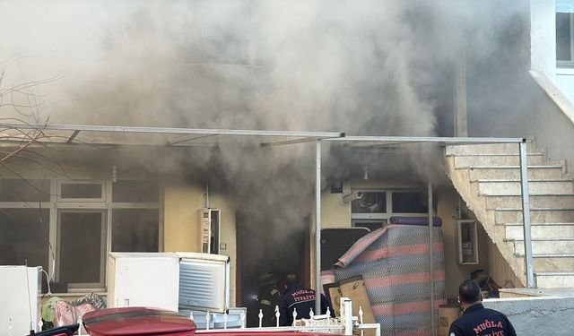 Sevgilisine kızdı... Evi yaktı!