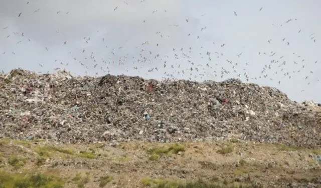 İlçe başkanından çöp tesisi açıklaması: Tugay'ın kararına uyacağız!