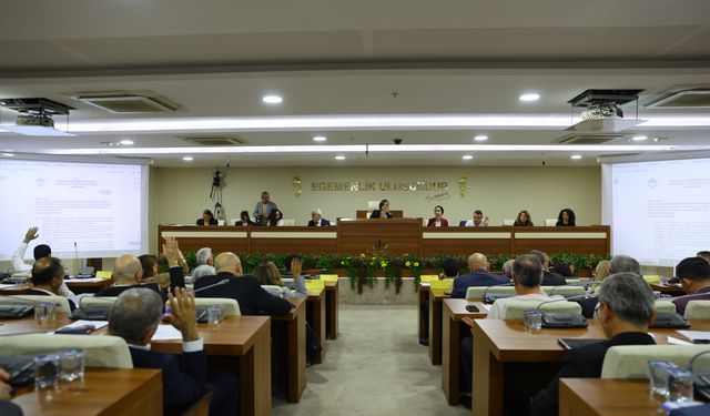 Karabağlar'da gündem 'ballı takas'