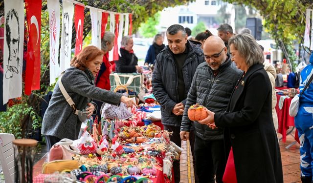 Bornova’da "Yılbaşı Hediyelik Eşya Günleri"