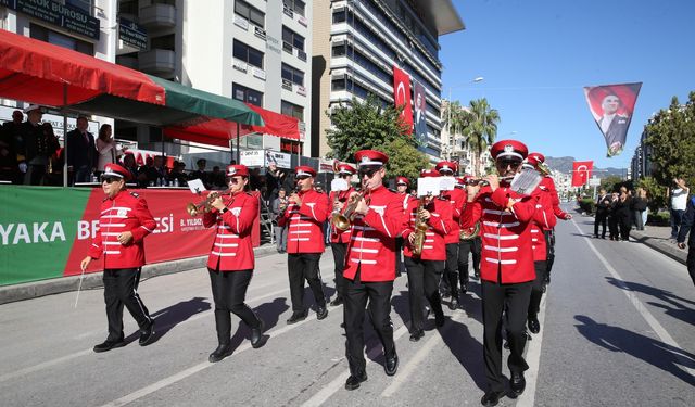 Karşıyaka’da sanat sokakta!