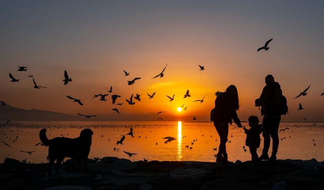 Karşıyaka’nın kardeş şehir bağları sanatla güçleniyor