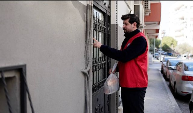 Balçova'dan ihtiyaç sahiplerine sıcak yemek desteği