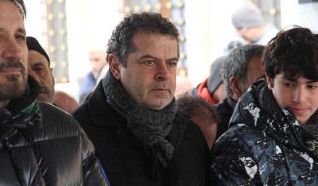 Cüneyt Özdemir'in annesi son yolculuğuna uğurlandı