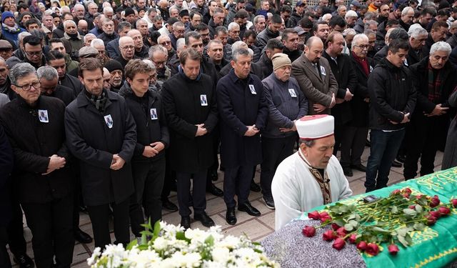 Özel, Manisa'da cenaze törenine katıldı
