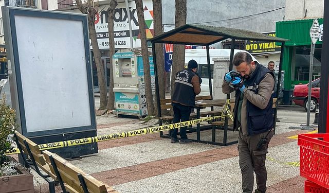 Uşak'ta parkta bıçaklanan kişi ağır yaralandı