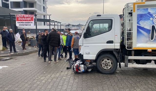 Çöp kamyonetiyle motosiklet çarpıştı... Aydın'da feci kaza!