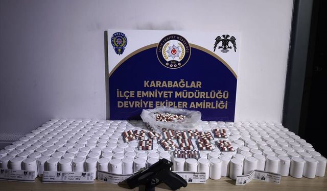 İzmir'de evinde uyuşturucu ve tabanca bulunan şüpheliye gözaltı!