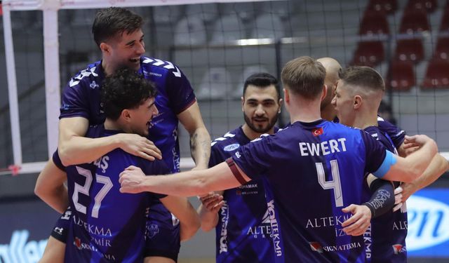 Altekma, Portekiz'de Benfica önünde