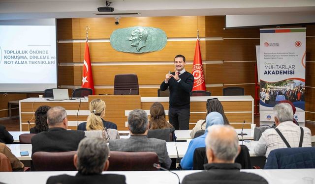 İzmirli muhtarlar Bornova Muhtarlar Akademisi’nde buluştu