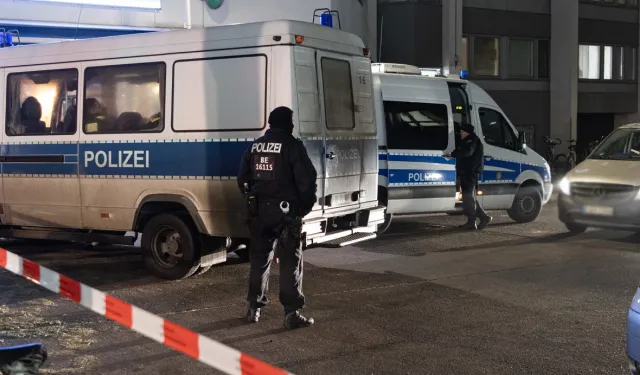 Almanya’da silahlı saldırı: Çok sayıda yaralı var